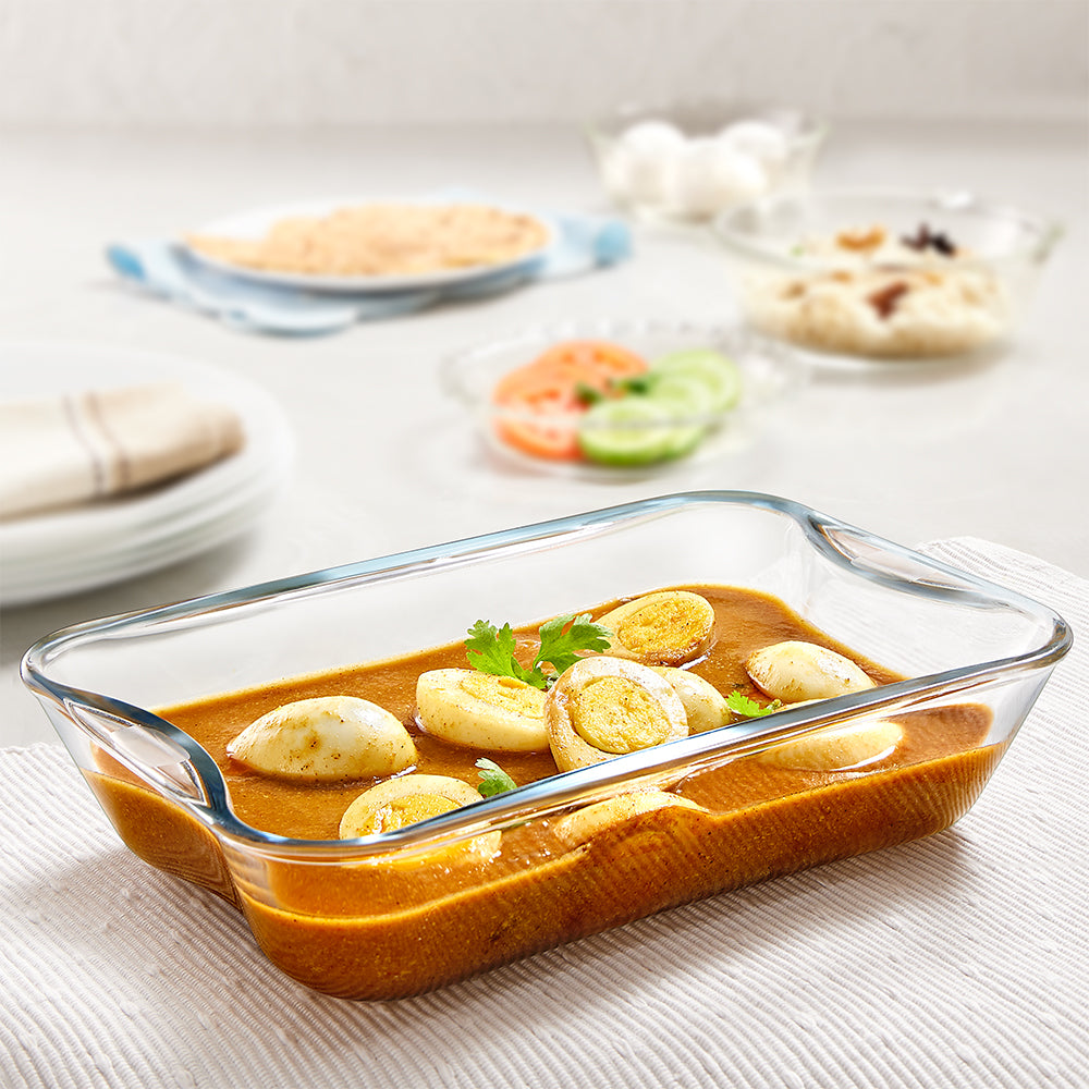 BOROSIL Easy Grip Rectangular Dish With Handle | Microwaveble | Oven | Dishwasher Proof | Transparent | 2.5L | IH22RCR7225EX